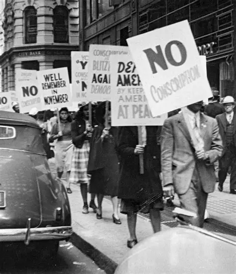 Early Opposition to the War