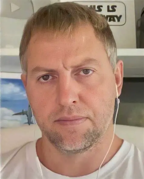 Владимир Осечкин: Биография, Деятельность и Влияние на Общество