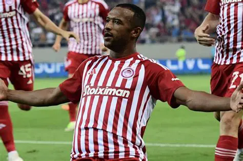 Youssef El Kaabi: L'Ascension Fulgurante d'un Buteur Marocain Incontournable sur la Scène Mondiale